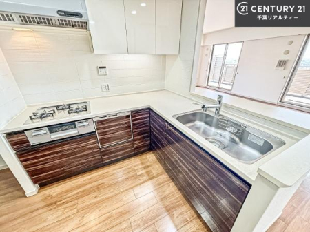 �L�b�`�� ���[�X�y�[�X���L�x�ŁA�����X�y�[�X���X�b�L���ƕЕt���Ђ�`�����p�ł��܂��I
���K�ɍ�Ƃ��ł��܂��I�����̗���������܂��I