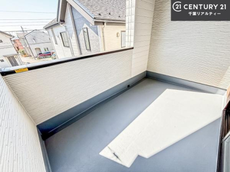 �o���R�j�[ �z������̗ǂ��o���R�j�[�ŁA�����󕨂��悭���������ł��ˁI
���V�C�̗ǂ����ɂ̓o���R�j�[�֏o�ă��t���b�V������̂��C�����悳�����ł��B