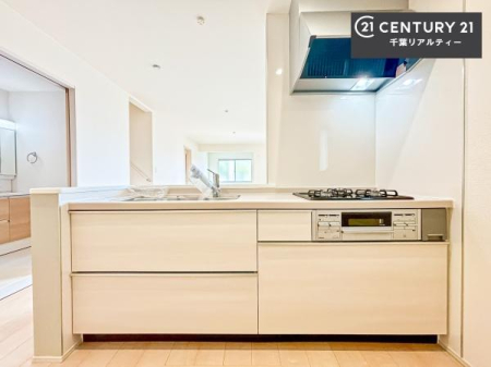 �L�b�`�� ���[�X�y�[�X���L�x�ŁA�����X�y�[�X���X�b�L���ƕЕt���Ђ�`�����p�ł��܂��I
���K�ɍ�Ƃ��ł��܂��I�����̗���������܂��I