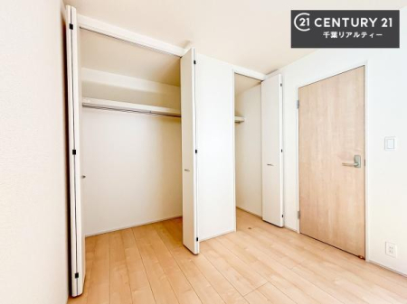 �q������ ���[�X�y�[�X����������m�ۂ���Ă��邽�߁A���������w�p�i���T�b�ƕЕt���A���ł��X�b�L���B
�Y��ȋ�Ԃ��ۂĂ܂��I