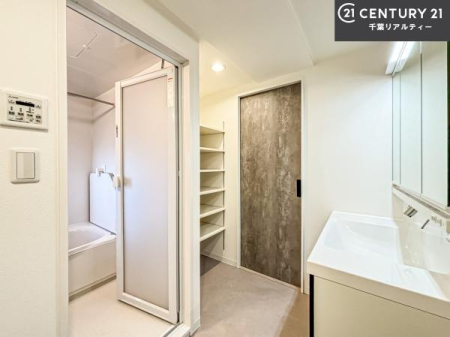 ���ʑ�E���ʏ� ���[�����Ղ�̐��ʎ��I���p�i�̃X�g�b�N��o�X�^�I�����X�b�L���Ǝ��[�ł��Ď��o���₷���I����肪�X�b�L���Еt���ċC�����̗ǂ���ԁI