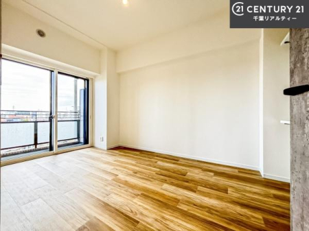 �Q�� �D���������������ޗm���́A���̖ڊo�߂��C�������ǂ������ł��ˁB���������Ԃ��������Ɖ߂������Ƃ��ł��܂��B�D�����F�����̃t���[�����O���ǂ�ȉƋ�ɂ��}�b�`���܂��I