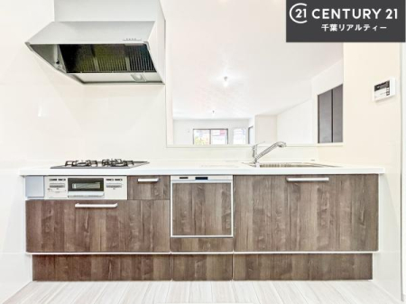 �L�b�`�� ��Ƃ����₷���V�X�e���L�b�`���ł��I���[����������t���Ă���̂ŁA�����X�y�[�X�ɕ���u���Ȃ��čςނ̂ŁA�L�X�g���āA���K�ɍ�Ƃ��ł��܂��I