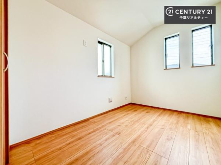 �m�� 2�ʍ̌����m�ۂ������邢�����́A���ʂ����ǂ��A���邭��ϋ��S�n�̗ǂ���ԂƂȂ��Ă���܂��B�����b�N�X���ĉ߂�����S�n�̗ǂ��������ł��I