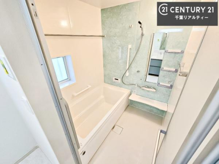 ���� �������������l�̕��͋C�̃o�X���[���́A�����o�Ă��ăo�X�^�C�����[���I
���d���撣���Ă��邲�J���ɂ��D�݂̓����̓����܂����āA�y����ł݂Ă͂������ł��傤���H