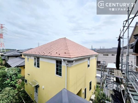 �Z�˂���̒��]�ʐ^ ���͂͏Z��X���L���闎�����������]�B���₩�ȊX���݂ɕ�܂�A���S���̂���Z���ł��B