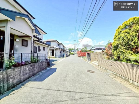 �O�ʓ��H�܂ތ��n�ʐ^ �u���̕����C�ɂȂ�I�v�u�������Ăǂ�ȏ��H�v�u�����Əڂ����m�肽���I�v�Ǝv������A���C�y�ɂ����k���������B