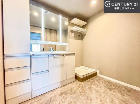 ���ʑ�E���ʏ� �g�Ȃ�𐮂�����ʏ��́A���������厖�ł��I������̐������̂��镵�͋C�����o�I�C�����悭���g�����������܂��B