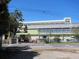 ���ӊ� �y���w�Z�z�D���s���匊���w�Z�F400m