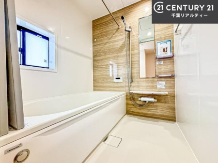 ���� �������������l�̕��͋C�̃o�X���[���́A�����o�Ă��ăo�X�^�C�����[���I
���d���撣���Ă��邲�J���ɂ��D�݂̓����̓����܂����āA�y����ł݂Ă͂������ł��傤���H