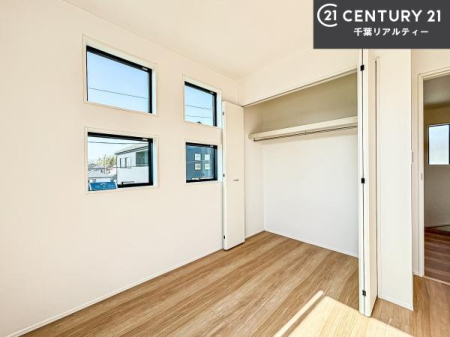 �Q�� �D���������������ޗm���́A���̖ڊo�߂��C�������ǂ������ł��ˁB���������Ԃ��������Ɖ߂������Ƃ��ł��܂��B�D�����F�����̃t���[�����O���ǂ�ȉƋ�ɂ��}�b�`���܂��I