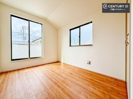 �Q�� �o���R�j�[�ɖʂ��Ă���m���ł��B���邭�����肪����A���C����������ł��܂��I���N���āA�O�ɏo�Ĕw�L�т����[�ċz�����ǂ������}������邱�Ƃ��ł��܂��B