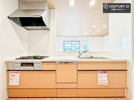 �L�b�`�� ���[�X�y�[�X���L�x�ŁA�����X�y�[�X���X�b�L���ƕЕt���Ђ�`�����p�ł��܂��I
���K�ɍ�Ƃ��ł��܂��I�����̗���������܂��I