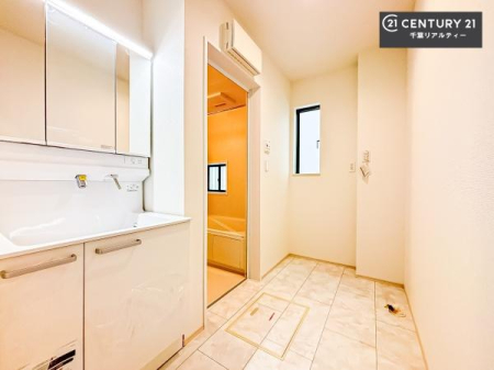 ���ʑ�E���ʏ� �g�Ȃ�𐮂�����ʏ��́A���������厖�ł��I������̐������̂��镵�͋C�����o�I�C�����悭���g�����������܂��B