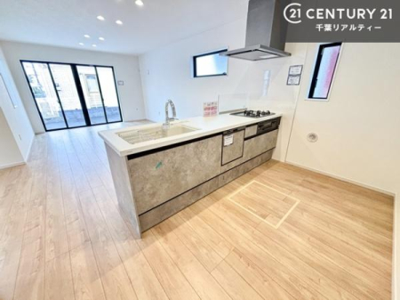 �L�b�`�� ���[�X�y�[�X���L�x�ŁA�����X�y�[�X���X�b�L���ƕЕt���Ђ�`�����p�ł��܂��I
���K�ɍ�Ƃ��ł��܂��I�����̗���������܂��I