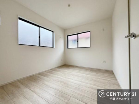 �m�� 2�ʍ̌����m�ۂ������邢�����́A���ʂ����ǂ��A���邭��ϋ��S�n�̗ǂ���ԂƂȂ��Ă���܂��B�����b�N�X���ĉ߂�����S�n�̗ǂ��������ł��I