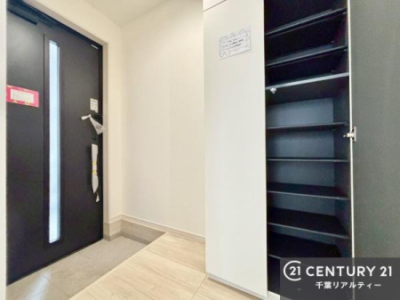 ���� ���ċA���Ă��Ă��A�������܁I�����������Ȃ�A�D�����}������Ă�����ԂɂȂ��Ă��܂��B
���邭��������錺�ւł��I