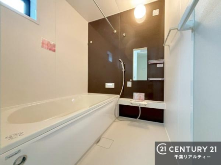 ���� �L�X�o�X�ň���̔������t���b�V���B�����L�΂���̂ŁA�����ɂ��������ƐZ����܂��ˁI�����̃o�X�^�C�����y���݂ɂȂ�܂��B