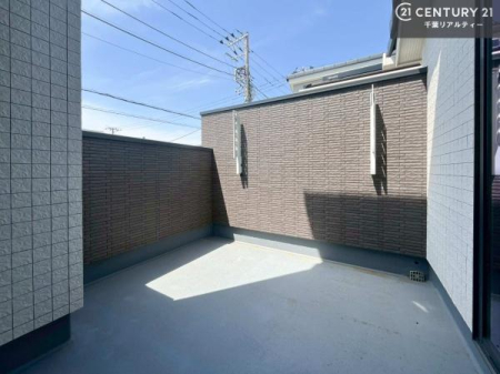 �o���R�j�[ �z������̗ǂ��o���R�j�[�ŁA�����󕨂��悭���������ł��ˁI
���V�C�̗ǂ����ɂ̓o���R�j�[�֏o�ă��t���b�V������̂��C�����悳�����ł��B