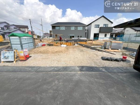 ���ԏ� ���ԃX�y�[�X��2�䕪����܂��I�Z�J���h�J�[�͂������A�o�C�N�⎩�]�ԂȂǂ��u���ꏊ�ɍ���܂���B