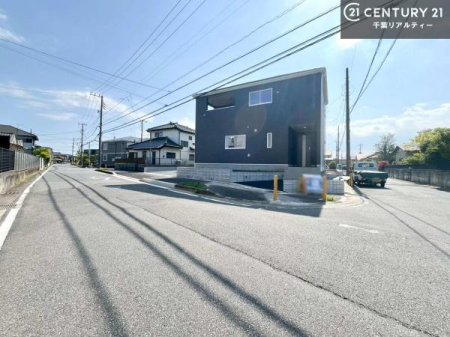 �O�ʓ��H�܂ތ��n�ʐ^ ���ӊ���A���q�l�̂���]�ɍ������������ꏏ�ɂ��ē���v���܂��B�Z��[���A�h�o�C�U�[�ɂ�邲���k������܂��B���Ђ͂��₢���킹�ɑ��Ή����܂��I���҂������܂���I