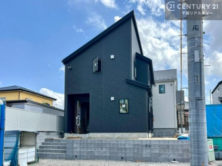 ���̑����n ���݌��z���B������͖��邭�J���I�ȃ��r���O��ŐV�ݔ��̃L�b�`���Ȃǉ��K�ȋ�Ԃ��L����܂��B�����������炱���g�V������炵�h�ւ̊��҂����܂�Z�܂��B�����������Ȃ����z���̗l�q���K���ł��B