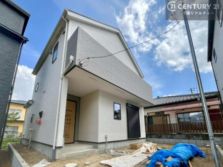 ���̑����n ���݌��z���B������͖��邭�J���I�ȃ��r���O��ŐV�ݔ��̃L�b�`���Ȃǉ��K�ȋ�Ԃ��L����܂��B�����������炱���g�V������炵�h�ւ̊��҂����܂�Z�܂��B�����������Ȃ����z���̗l�q���K���ł��B