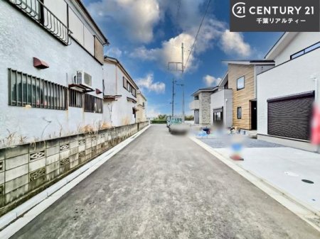 �O�ʓ��H�܂ތ��n�ʐ^ �O�ʓ��H��5.5���I�z����ǍD�ȗ��n�ł��B