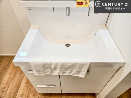 ���ʑ�E���ʏ� �[�����ʑ�{�E���́A�������˂ɂ����̂ł�����ꂪ�y�X�I���������ۂĂ܂��I
�L���C�Ȑ��ʏ��Ŏ��������̃��`�x�[�V�������オ��܂��ˁI