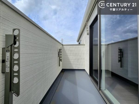 �o���R�j�[ �z������̗ǂ��o���R�j�[�ŁA�����󕨂��悭���������ł��ˁI
���V�C�̗ǂ����ɂ̓o���R�j�[�֏o�ă��t���b�V������̂��C�����悳�����ł��B