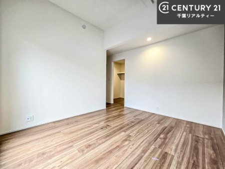 ���r���O�ȊO�̋��� ���[���������肠��̂ŉƋ�̔z�u�����₷���A���C�t�X�^�C���ɍ��킹����������肪�\�ł��B