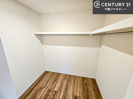 ���[ �E�H�[�N�C���N���[�[�b�g�t���ł��B��������̂��m���Ȃǂ����[���Ă��������ł��ˁI���ɂ���@�������ȂǋG�ߕ��̑傫�ȉƓd�����[�ł��܂��I