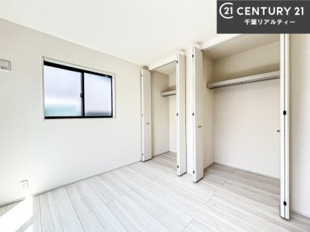 �Q�� �D���������������ޗm���́A���̖ڊo�߂��C�������ǂ������ł��ˁB���������Ԃ��������Ɖ߂������Ƃ��ł��܂��B�D�����F�����̃t���[�����O���ǂ�ȉƋ�ɂ��}�b�`���܂��I