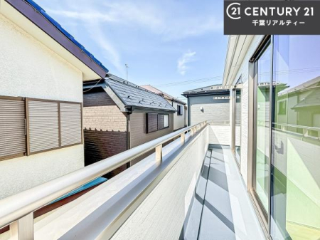 �o���R�j�[ �z������̗ǂ��o���R�j�[�ŁA�����󕨂��悭���������ł��ˁI
���V�C�̗ǂ����ɂ̓o���R�j�[�֏o�ă��t���b�V������̂��C�����悳�����ł��B