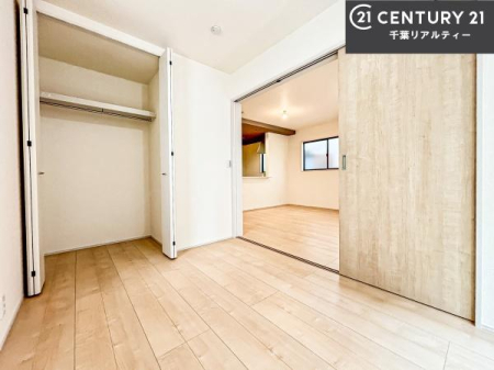 ���r���O�ȊO�̋��� �V���v���Ƀf�U�C������Ă��邽�߁A�Ƌ��I�т܂���I
���C�ɓ���̉Ƌ��u���Ă��낰���Ԃ���邱�Ƃ��ł��܂��B