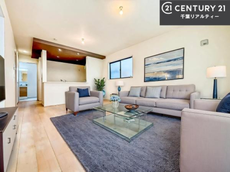 ���r���O �Ƌ��CG�p�[�X�ł��B�S�n�ǂ����r���O�͉Ƒ������R�ƏW�܂�܂��B�Ƒ��c�R�̎��Ԃ����������ł��B���Ƒ��ƁA����w�[���������Ԃ��߂��������ł��ˁB