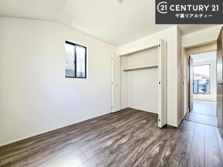 ���r���O�ȊO�̋��� �V���v���Ƀf�U�C������Ă��邽�߁A�Ƌ��I�т܂���I
���C�ɓ���̉Ƌ��u���Ă��낰���Ԃ���邱�Ƃ��ł��܂��B