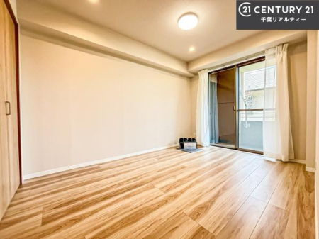 ���r���O�ȊO�̋��� �V���v���Ƀf�U�C������Ă��邽�߁A�Ƌ��I�т܂���I
���C�ɓ���̉Ƌ��u���Ă��낰���Ԃ���邱�Ƃ��ł��܂��B