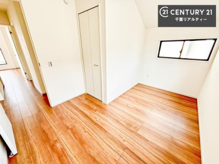 ���r���O�ȊO�̋��� �V���v���Ƀf�U�C������Ă��邽�߁A�Ƌ��I�т܂���I
���C�ɓ���̉Ƌ��u���Ă��낰���Ԃ���邱�Ƃ��ł��܂��B