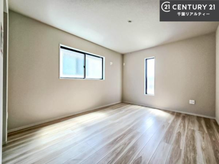 �q������ �|���o�������Ȃ��������́A���q�l�̂������Ƃ��Ă����S�ł��I
���[�X�y�[�X���[�����Ă���̂ŎU�炩�������������T�b�ƕЕt�����܂��I