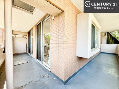 �o���R�j�[ �z������̗ǂ��o���R�j�[�ŁA�����󕨂��悭���������ł��ˁI
���V�C�̗ǂ����ɂ̓o���R�j�[�֏o�ă��t���b�V������̂��C�����悳�����ł��B