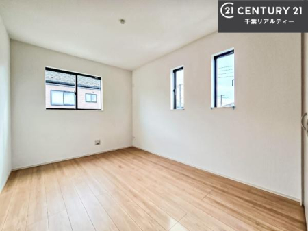 �q������ �|���o�������Ȃ��������́A���q�l�̂������Ƃ��Ă����S�ł��I
���[�X�y�[�X���[�����Ă���̂ŎU�炩�������������T�b�ƕЕt�����܂��I