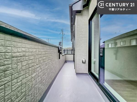 �o���R�j�[ �z������̗ǂ��o���R�j�[�ŁA�����󕨂��悭���������ł��ˁI
���V�C�̗ǂ����ɂ̓o���R�j�[�֏o�ă��t���b�V������̂��C�����悳�����ł��B