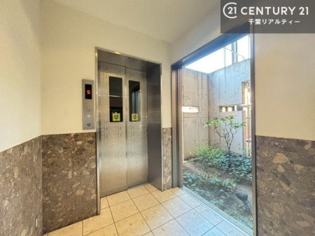 ���̑����p�� �G���x�[�^�[�����ŁA���X�̈ړ������K�B
�����̓��₨�ו��̑������ł��A�X���[�Y�ɂ��A��������܂��I