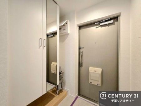 ���� ���֎��[���[�����Ă���̂ŁA���֎��肪�X�b�L���Еt�����q���ɌC�̒u����ɍ���܂���I