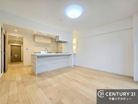 ���r���O �D�����z���܂肪���r���O����ł���ċ��S�n�̗ǂ���Ԃ����o���Ă���܂��I
���났�̎��Ԃ��߂����܂��I