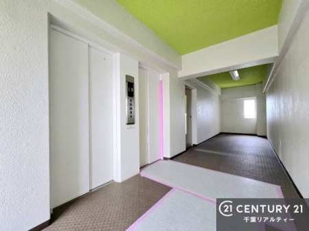 ���̑����p�� �G���x�[�^�[�����ŁA���X�̈ړ������K�B
�����̓��₨�ו��̑������ł��A�X���[�Y�ɂ��A��������܂��I