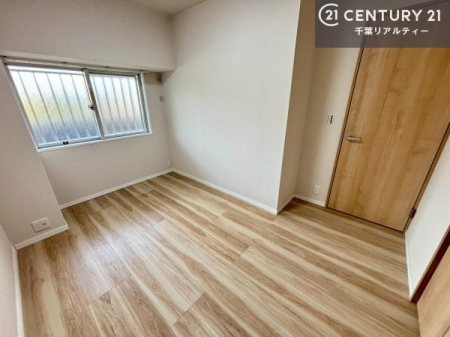 ���r���O�ȊO�̋��� �V���v���Ƀf�U�C������Ă��邽�߁A�Ƌ��I�т܂���I
���C�ɓ���̉Ƌ��u���Ă��낰���Ԃ���邱�Ƃ��ł��܂��B