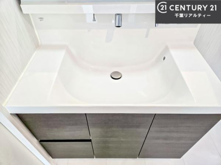 ���ʑ�E���ʏ� �[�����ʑ�{�E���́A�������˂ɂ����̂ł�����ꂪ�y�X�I���������ۂĂ܂��I
�L���C�Ȑ��ʏ��Ŏ��������̃��`�x�[�V�������オ��܂��ˁI