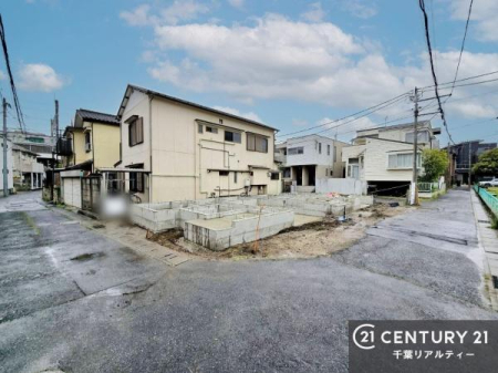 �O�ʓ��H�܂ތ��n�ʐ^ ���邭�J���I�Ȋp�n�ł�������ґ�Ȃ��Z�܂������܂��񂩁B�z����ʕ��ǍD�ŋC�����悭���Z�܂����������܂��B